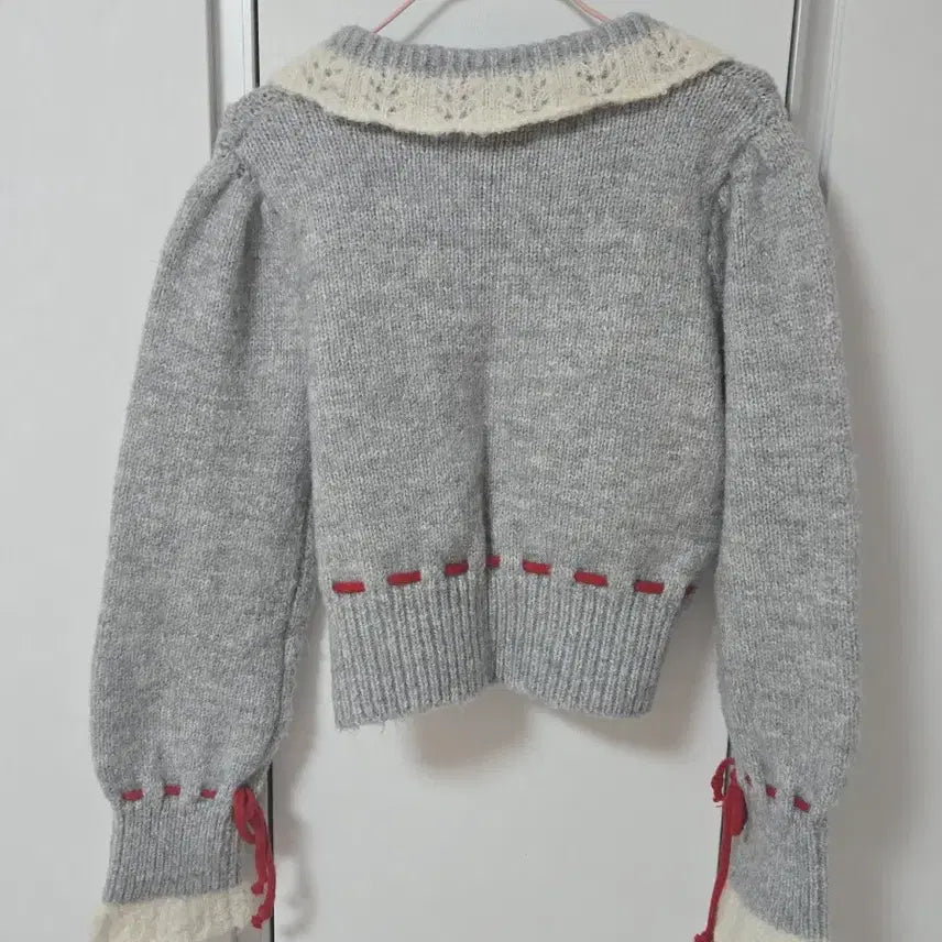 [BUNJANG] Vintage Floral Embroidered Knit Cardigan / 그레이 플라워 자수 니트 가디건 소녀룩 모리걸 빈티지