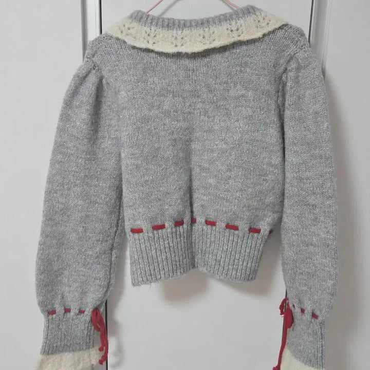 [BUNJANG] Vintage Floral Embroidered Knit Cardigan / 그레이 플라워 자수 니트 가디건 소녀룩 모리걸 빈티지