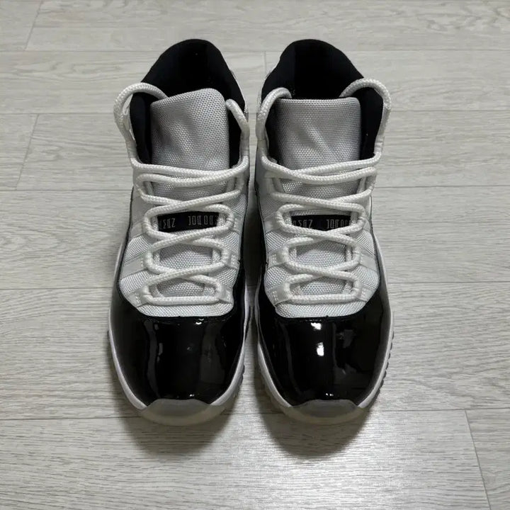 [BUNJANG] Nike Jordan 11 Concord 2018 Sneakers / 조던 11 콩코드 2018 270