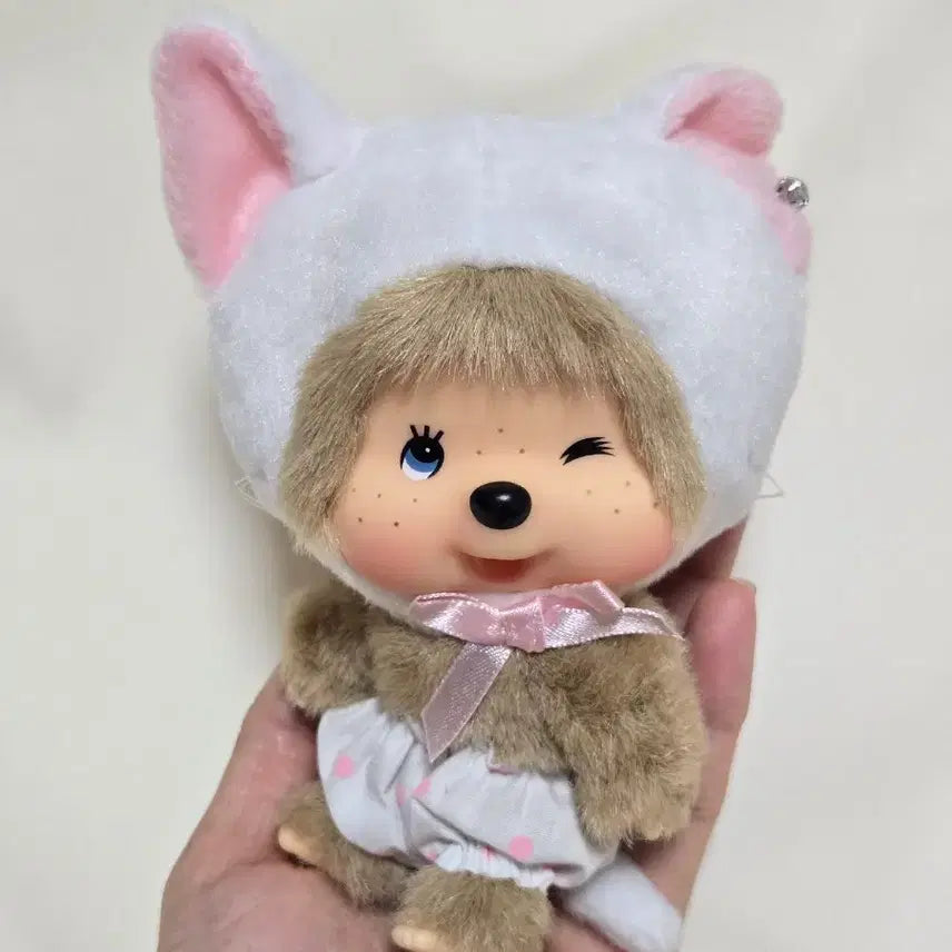 [SOLD OUT] 몬치치 윙크 캣 화이트 고양이 키링