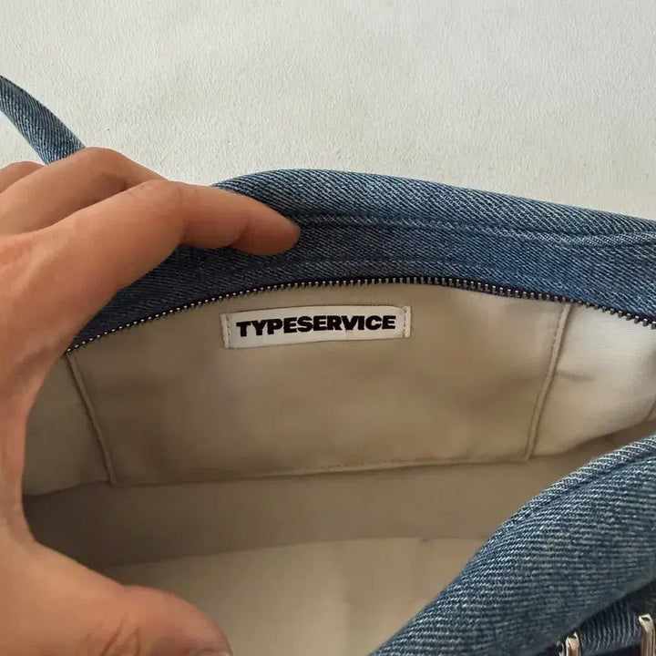 [BUNJANG] TYPESERVICE Denim Shoulder Bag / 타입서비스(TYPESERVICE) 데님 숄더백
