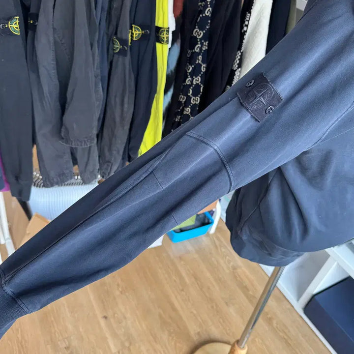[BUNJANG] Stone Island Ghost Piece Crewneck Sweatshirt / [새상품급,M] 스톤아일랜드 고스트피스 맨투맨 후드티 긴팔티 쭉티
