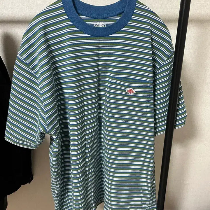 [SOLD OUT] 단톤 스트라이프 반팔 xl