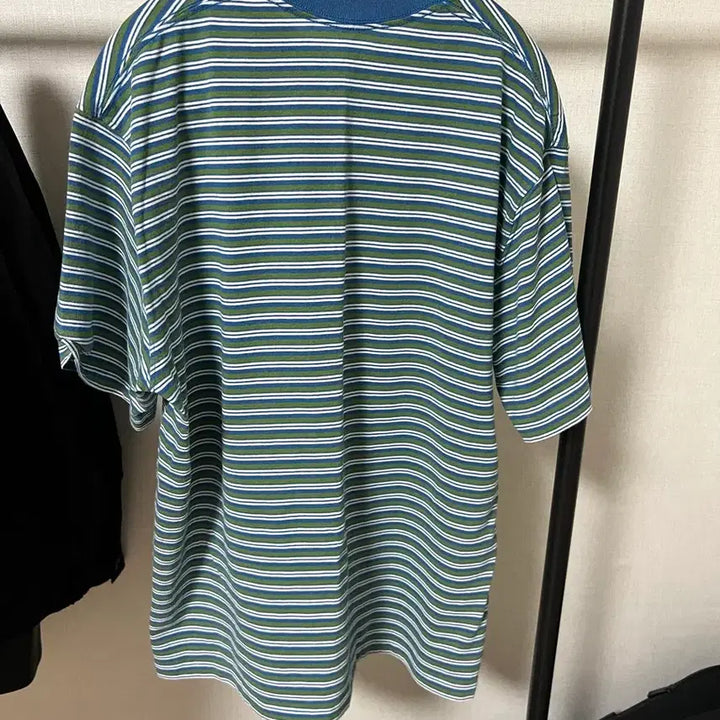 [SOLD OUT] 단톤 스트라이프 반팔 xl