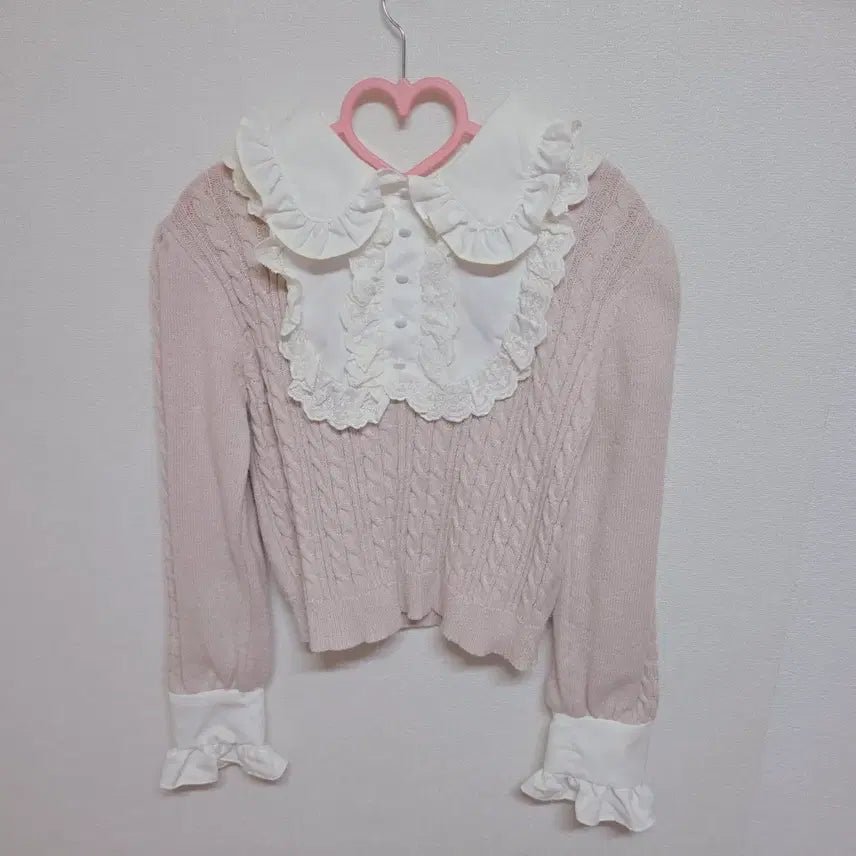 [BUNJANG] Evelyn Ruffle Cable Knit Sweater Pink / 정품) Evelyn 러플 케이블 니트 핑크