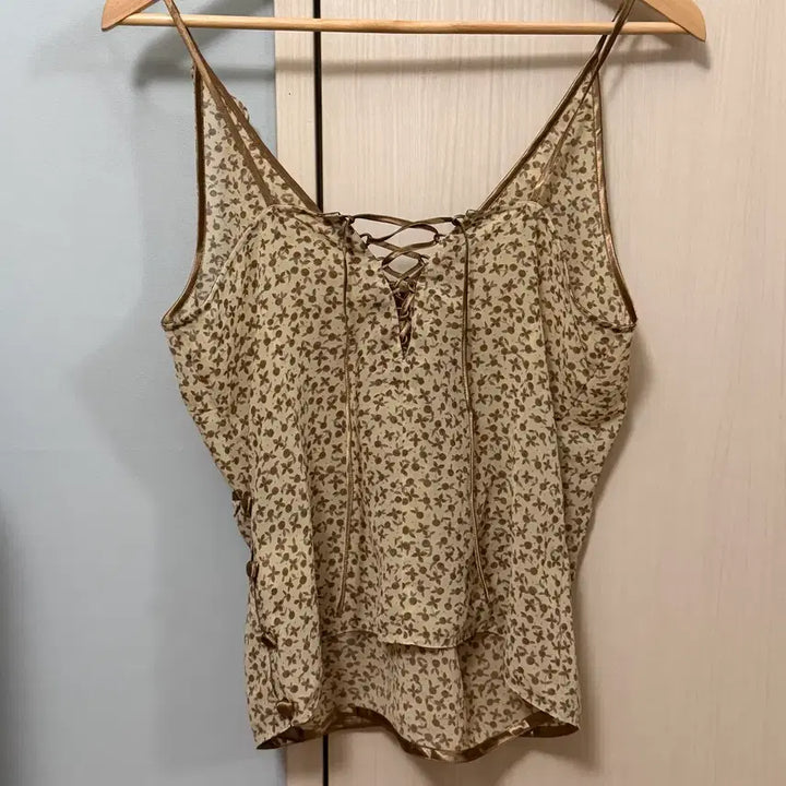[BUNJANG] Vintage Japanese Sleeveless Blouse / 슬리브리스 블라우스 일본 빈티지