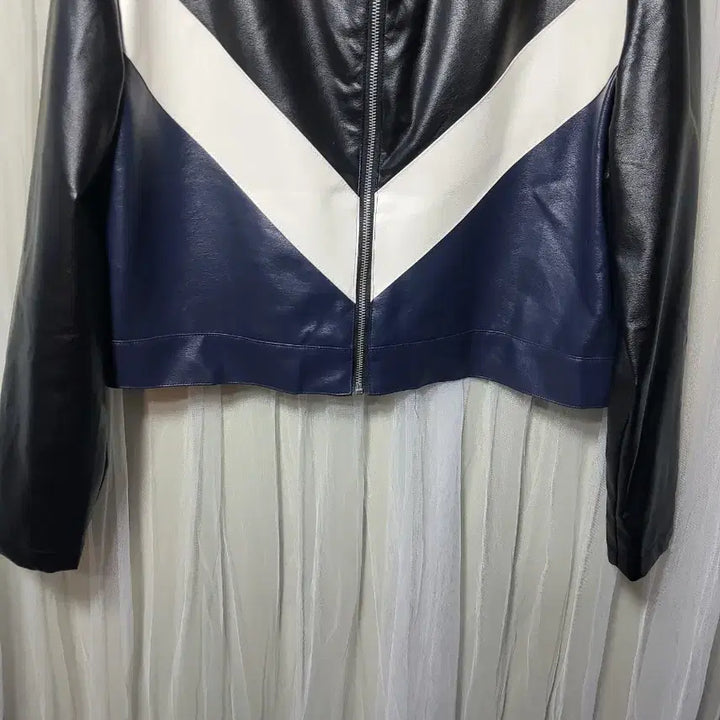 [BUNJANG] Crunky Youth Color Block Crop Leather Jacket / 크렁키유스 crunky_youth 배색 크롭 레더 자켓