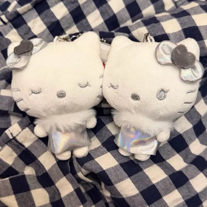 [BUNJANG] Sanrio Silver Kitty Twin Magnetic Plush Keyring / (일본 구매) 산리오 니코누이 실버 키티 쌍둥이 자석 인형 키링