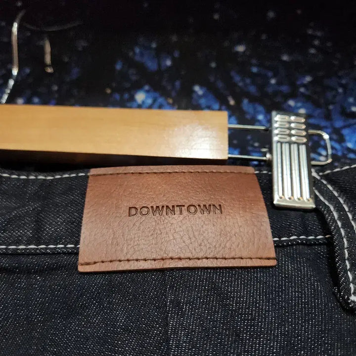 [BUNJANG] [DOWNTOWN(새상품)] 남성 다운타운 와이드 생지 데님 팬츠 M / [DOWNTOWN(새상품)] 남성 다운타운 와이드 생지 데님 팬츠 M
