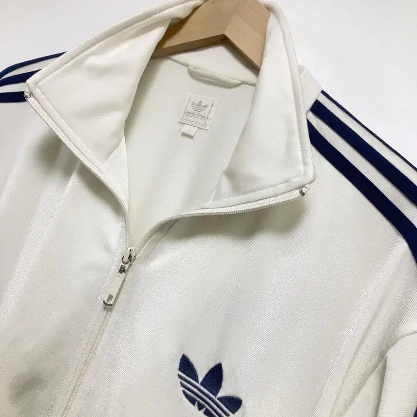 [SOLD OUT] 아디다스 파이어버드 아이보리 네이비 져지 자켓 집업 트랙탑
