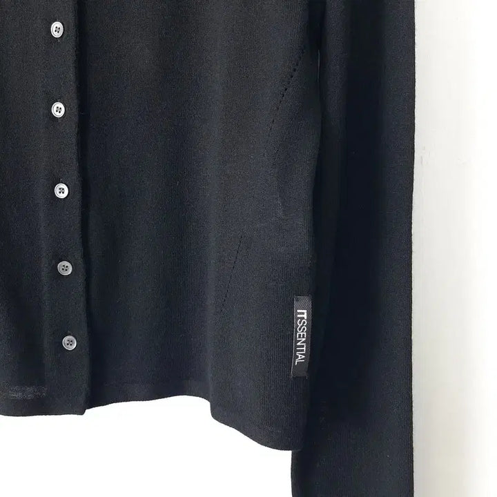 [SOLD OUT] 잇미샤  모크넥 버튼 니트가디건 66