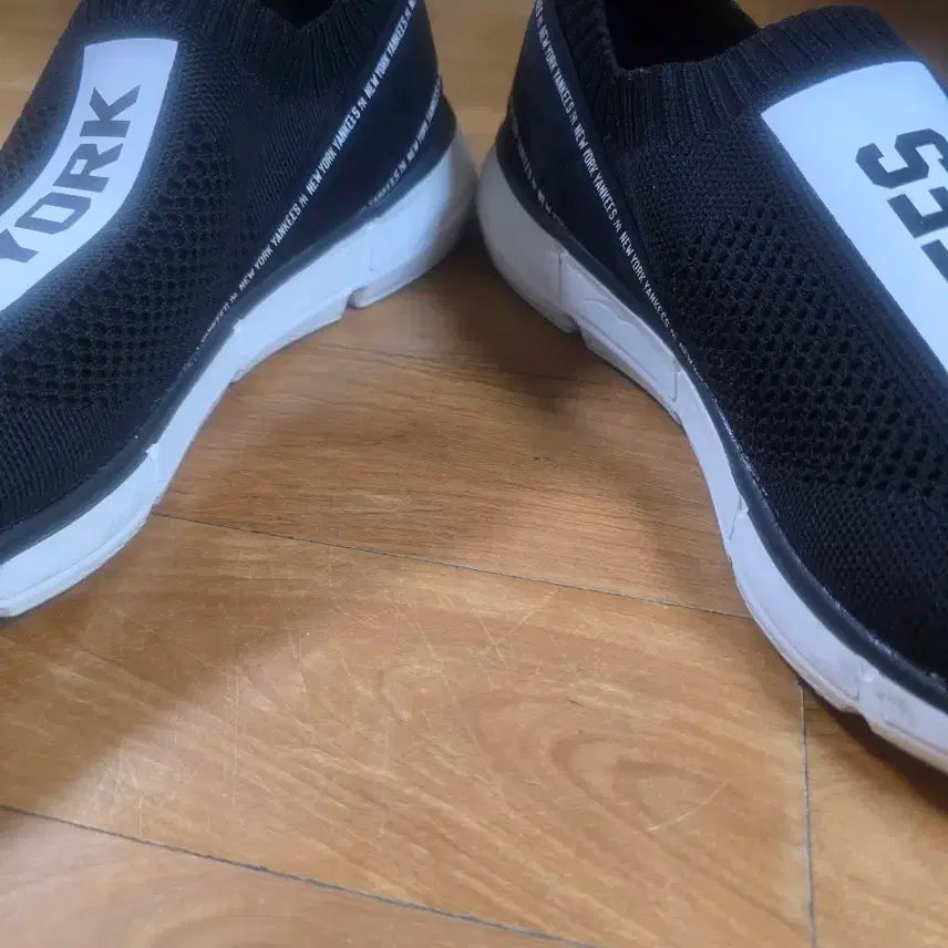 [SOLD OUT] MLB 정품 슬립온