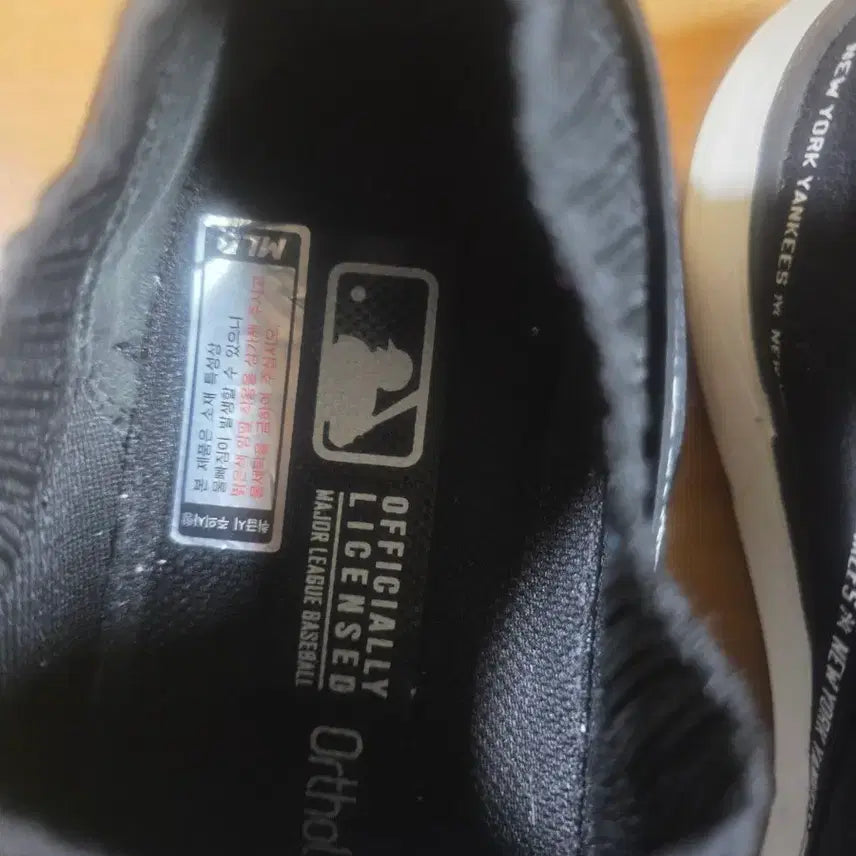 [SOLD OUT] MLB 정품 슬립온