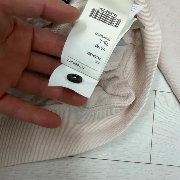 [BUNJANG] Stone Island Hooded Zip-Up L Size / 스톤아일랜드 후드 집업 L 사이즈  상태 8.0/10  연한 살구색 느낌