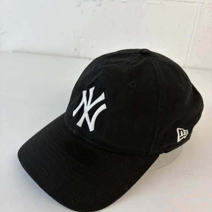 [SOLD OUT] 뉴에라 언스트럭쳐 MLB 뉴욕 양키스 양키즈 워시드 코튼 볼캡