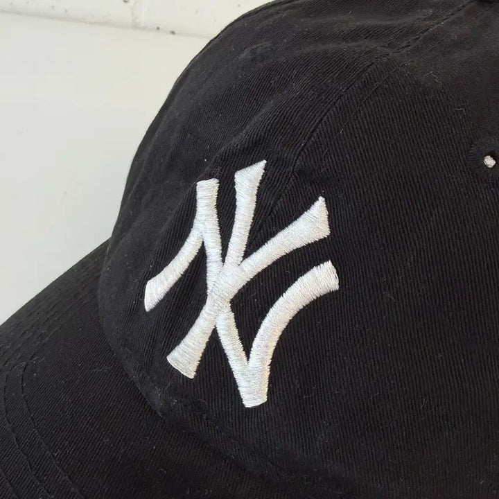 [SOLD OUT] 뉴에라 언스트럭쳐 MLB 뉴욕 양키스 양키즈 워시드 코튼 볼캡