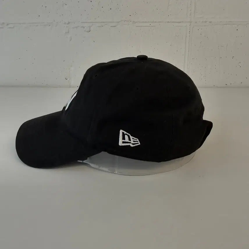 [SOLD OUT] 뉴에라 언스트럭쳐 MLB 뉴욕 양키스 양키즈 워시드 코튼 볼캡