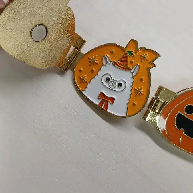 [SOLD OUT] 할로윈 호박 알파카 메탈 뱃지