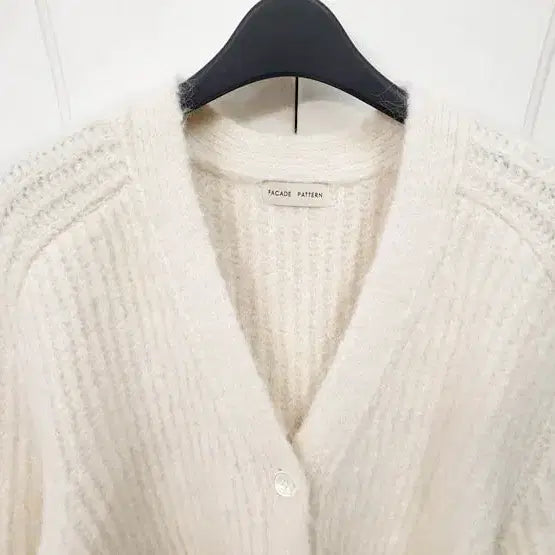 [SOLD OUT] 파사드패턴 여성 클라우드 알파카 가디건 S