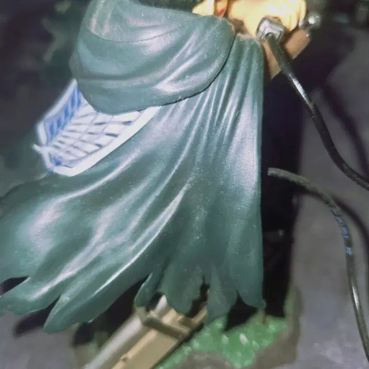 [BUNJANG] Attack on Titan Levi Figure / 진격의 거인 리바이 병장 피규어