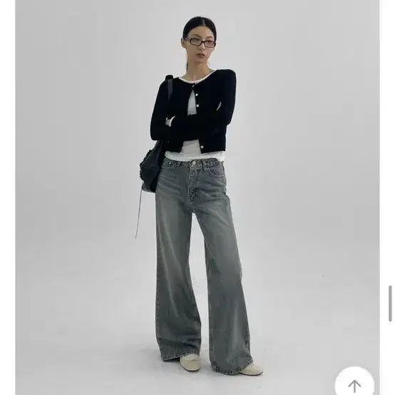 [SOLD OUT] 블랙업 샤타링 와이드 부츠컷 데님팬츠