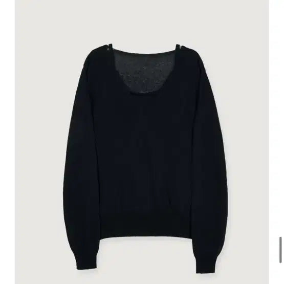 [SOLD OUT] 새상품 토르테 딥 네이비 V넥 니트