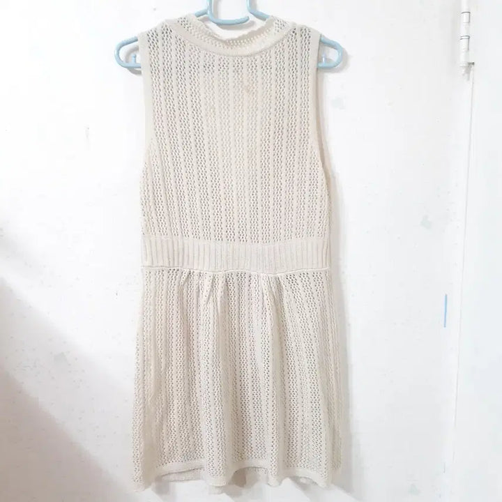 [BUNJANG] Ivory Knit Long Vest Cardigan / 아이보리 니트 롱 조끼 가디건