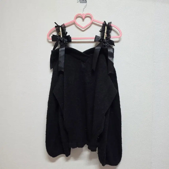[BUNJANG] Liz Lisa Black Off-Shoulder Knit / 정품) 희귀 리즈리사 블랙 오프숄더 니트