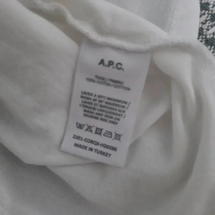 [SOLD OUT] A.P.C. 아페쎄 흰색 반팔 티셔츠 L