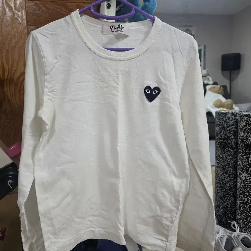 [SOLD OUT] 꼼데가르송 블랙 하트 긴팔 티셔츠 화이트