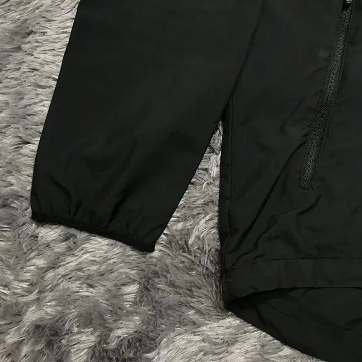 [BUNJANG] Nike Essential Hooded Windbreaker Jacket - Black - Men&