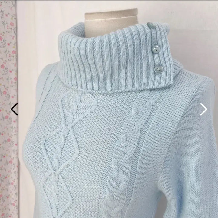 [BUNJANG] Moodbridge Sky Blue Mizuiro Cable Knit Sweater / 무드브릿지 스카이블루 미즈이로 하늘색 꽈배기 니트