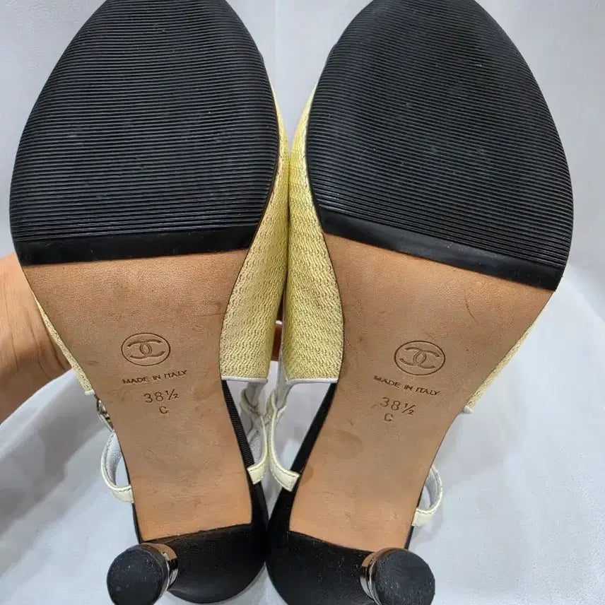 [BUNJANG] Chanel Two-Tone Slingback Heels / (정품)샤넬 옐로우/블랙 투톤 슬링백 힐 250~255