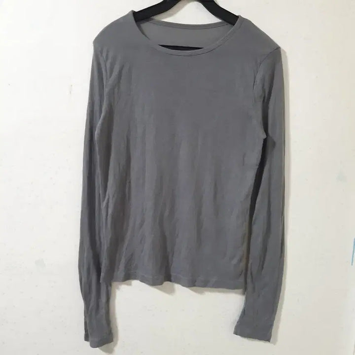 [BUNJANG] Round Neck Slim Fit Long Sleeve T-shirt - Gray / 라운드넥 슬림핏 긴팔 티셔츠 그레이