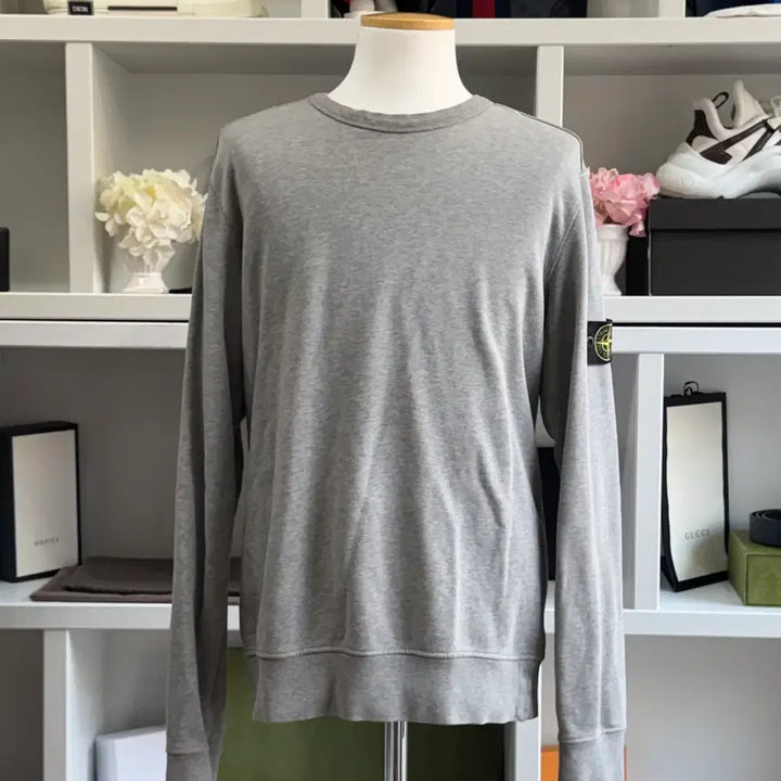 [BUNJANG] Stone Island Gray Crewneck Sweatshirt / [새상품급,L] 스톤아일랜드 그레이 맨투맨 후드티 긴팔티 기모티