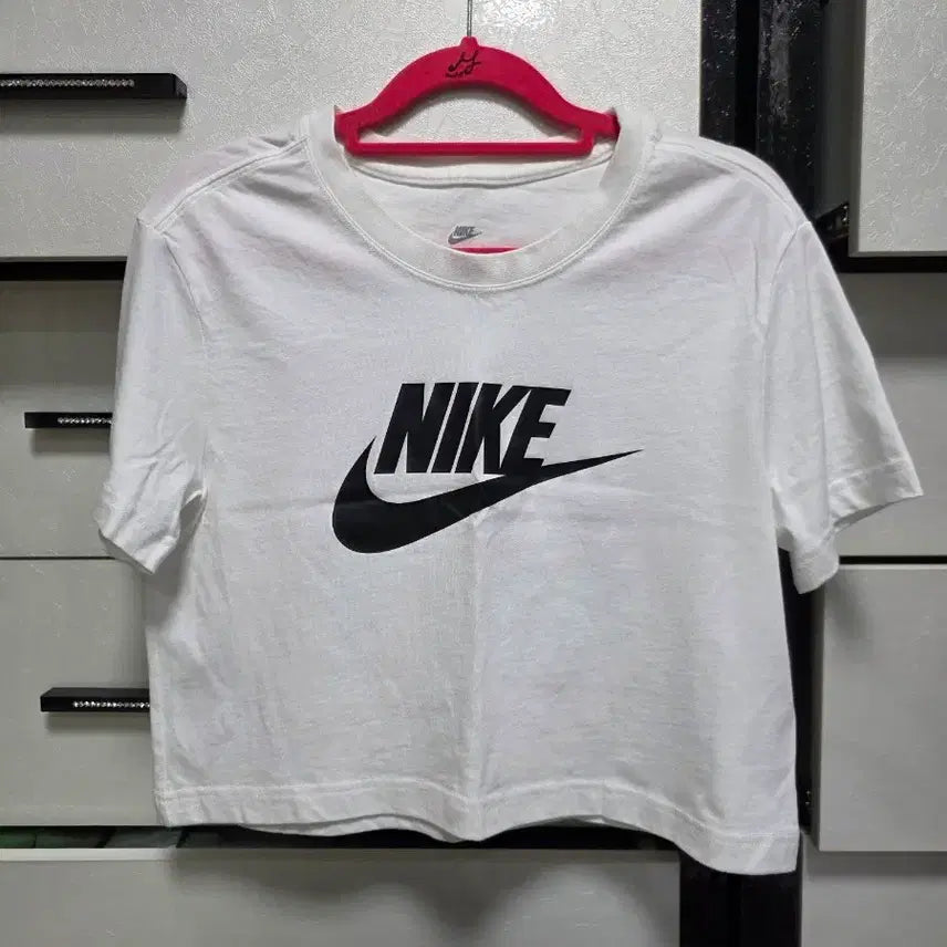 [BUNJANG] Nike Crop T-shirt White / 나이키 반팔 크롭 티셔츠 화이트