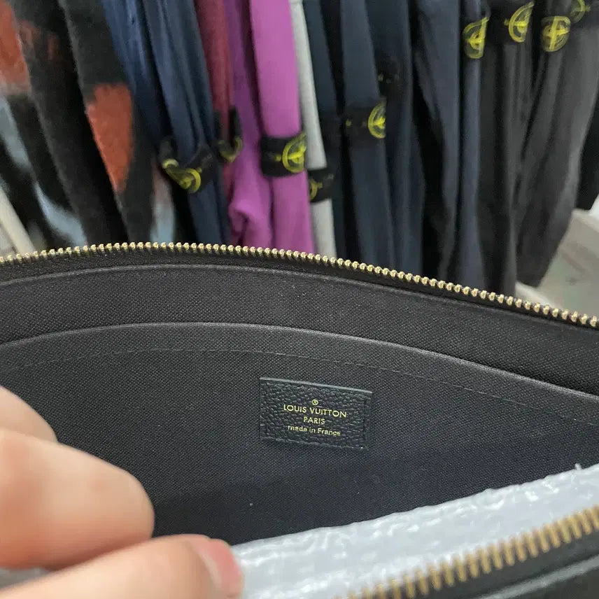 [SOLD OUT] [새상품급,박스] 루이비통 모노그램 앙프렝뜨 클러치