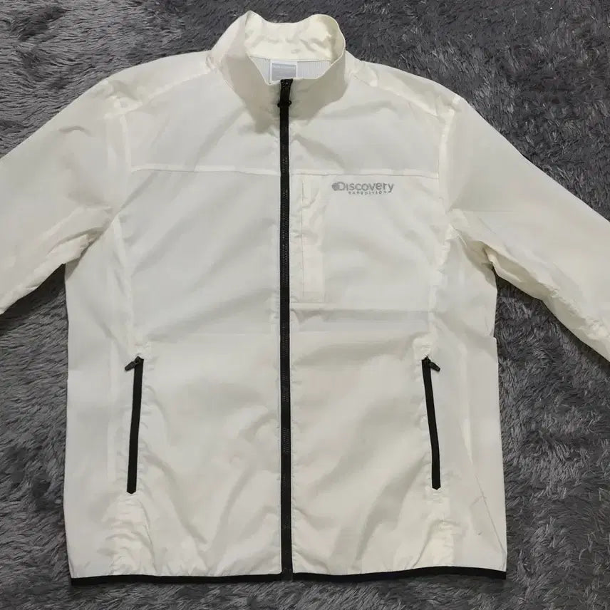 [BUNJANG] Discovery Lightweight Windbreaker Jacket / [L] 디스커버리(DISCOVERY) 경량 바람막이 집업