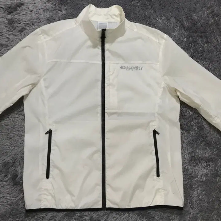 [BUNJANG] Discovery Lightweight Windbreaker Jacket / [L] 디스커버리(DISCOVERY) 경량 바람막이 집업