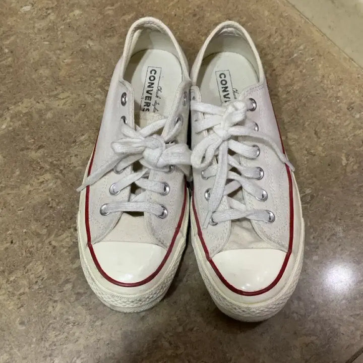 [BUNJANG] Converse Chuck Taylor Low Ivory Sneakers / 컨버스 척테일러 로우 아이보리 235