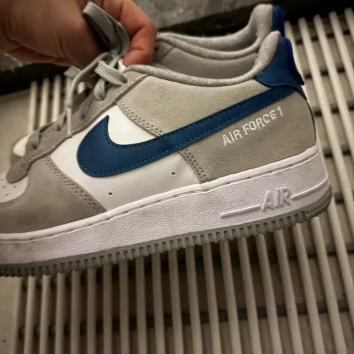 [BUNJANG] Nike Air Force 1 Athletic Club Gray Sneakers / 나이키 에어포스1 Athletic Club 240 회색