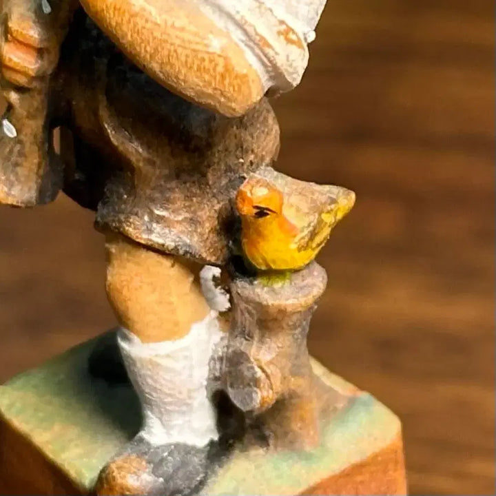 [BUNJANG] Henri Wooden Figurine Boy with Oboe and Bird / 앙리 목각 피겨린 오보에를 부는 소년과 작은 새