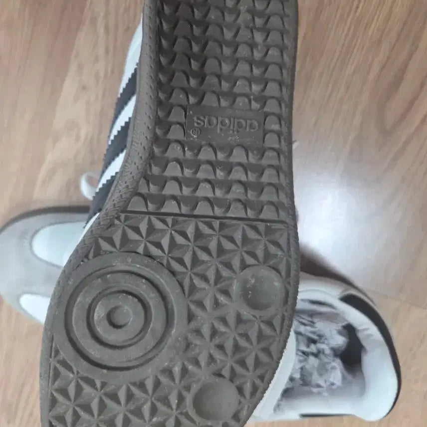 [BUNJANG] Adidas Samba White and Black Sneakers / 아디다스 삼바 흰검 운동화