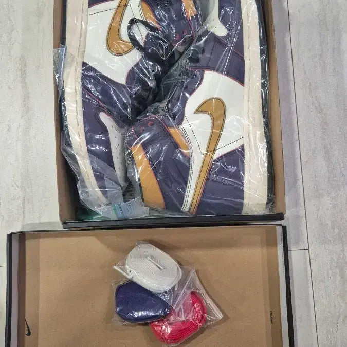 [BUNJANG] Nike Jordan 1 SB LA to Chicago Sneakers / [270] 조던1 SB 라투시 (LA TO CH)