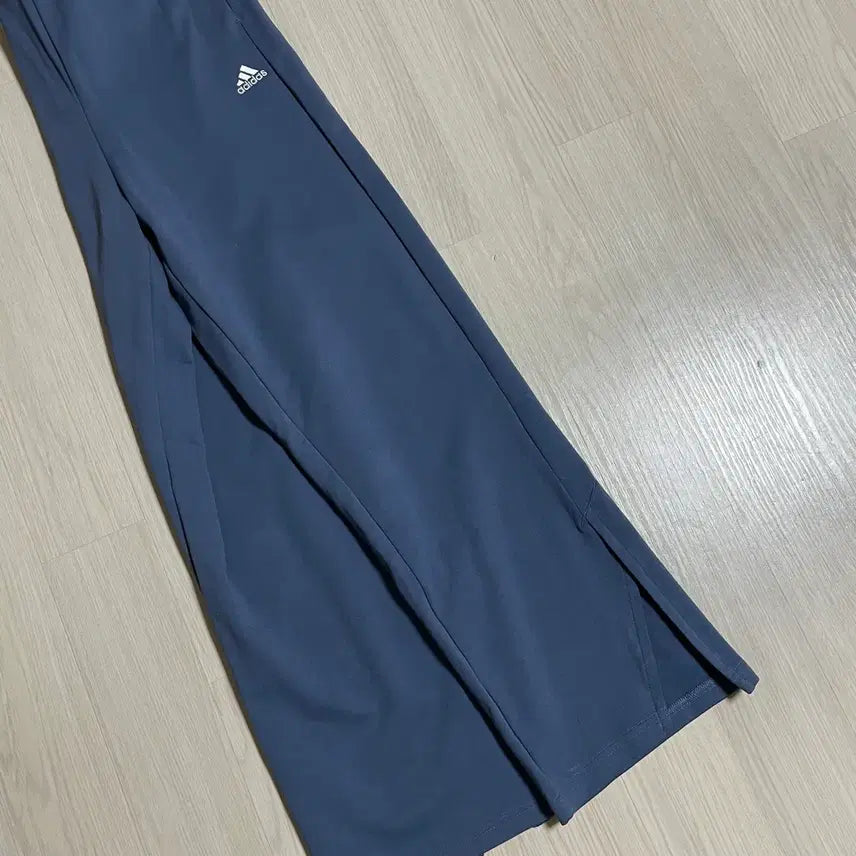 [SOLD OUT] (새제품) adidas아디다스 스포츠웨어 트레이닝 팬츠 바지 S