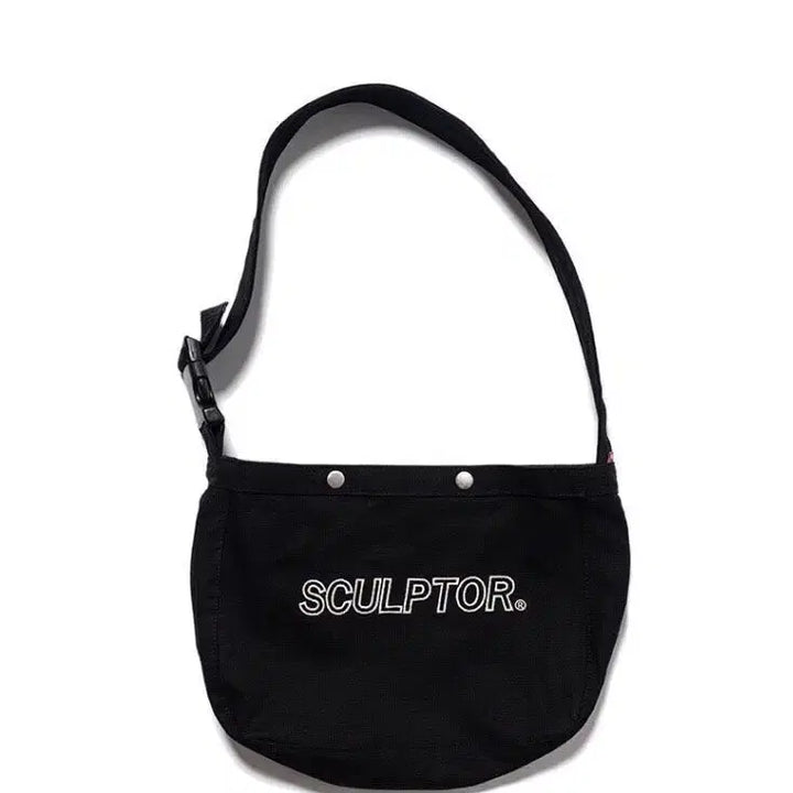 [BUNJANG] SCULPTOR Big Buckle Messenger Bag - Black / 스컬프터(SCULPTOR) 빅 버클 메신저백 - 블랙