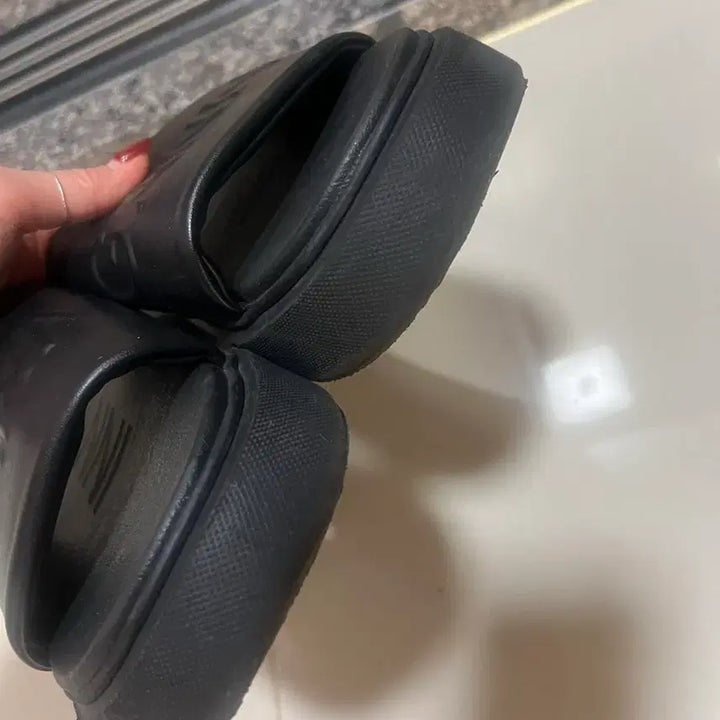[BUNJANG] GANNI Black Platform Slippers / GANNI 블랙 플랫폼 슬리퍼 vegea슬라이드플랫폼