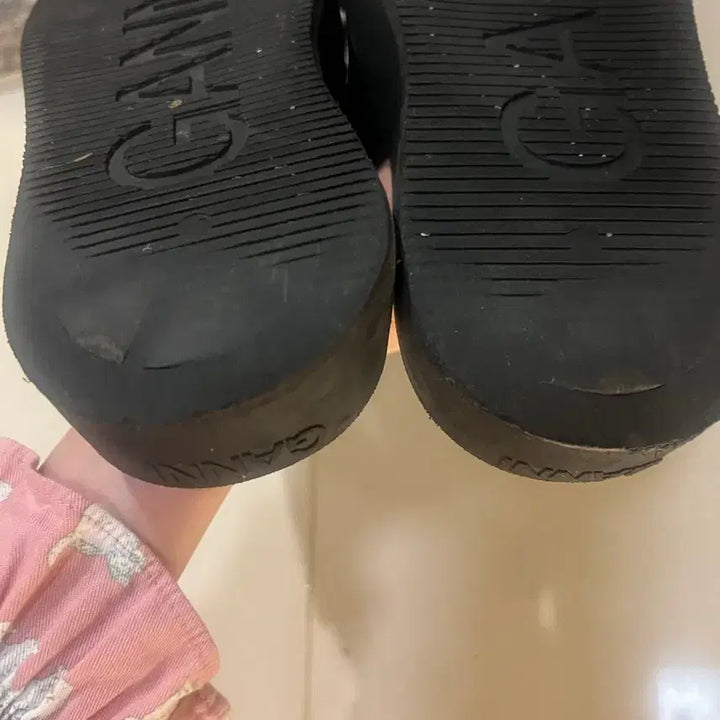 [BUNJANG] GANNI Black Platform Slippers / GANNI 블랙 플랫폼 슬리퍼 vegea슬라이드플랫폼