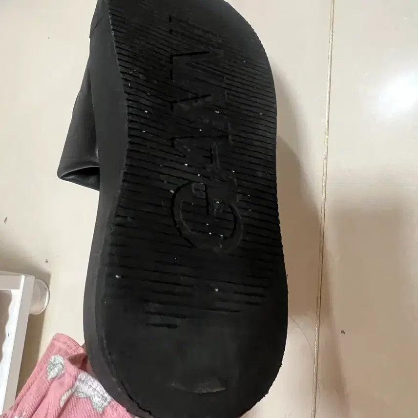 [BUNJANG] GANNI Black Platform Slippers / GANNI 블랙 플랫폼 슬리퍼 vegea슬라이드플랫폼