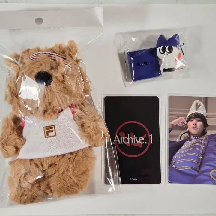 [BUNJANG] Woodz Cho Seung Youn Archive One POB Bundle Set / 우즈 woodz 조승연 공방포카 역조공 아카이브원